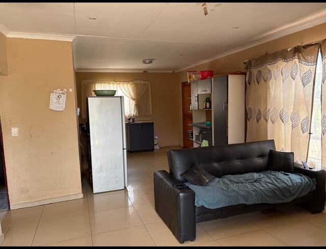 2 BEDROOM FREEHOLD FOR SALE IN SOSHANGUVE S